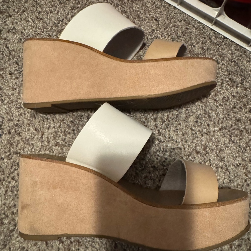 Chinese Laundry White and Tan Wedge Sandals